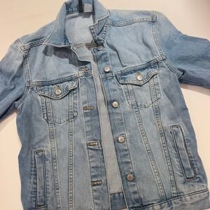 HM Divided Light Wash Denim Trucker Jacket Light Blue Womens Size 2